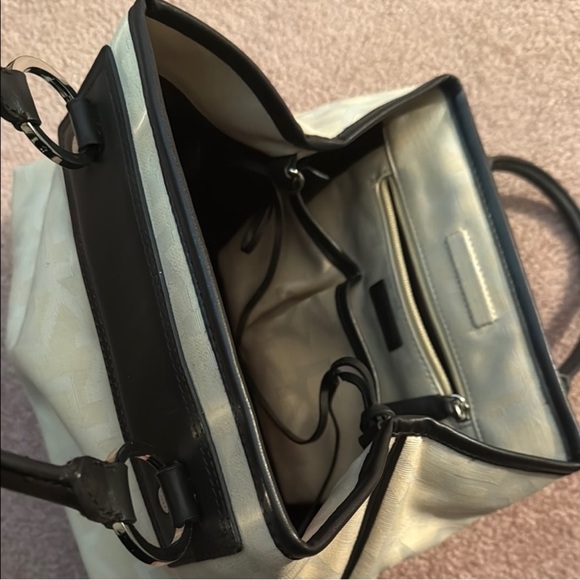 DKNY Stylish Women's Bag - Picture 6 of 7